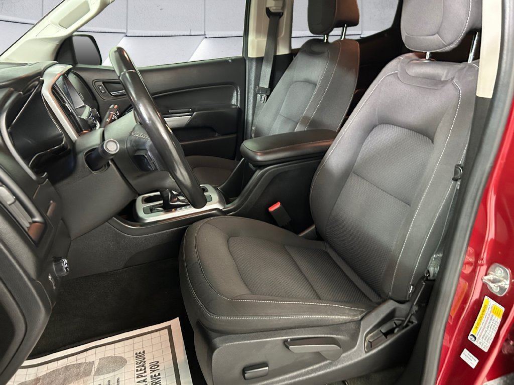Used 2018 Red Chevrolet LT image 8
