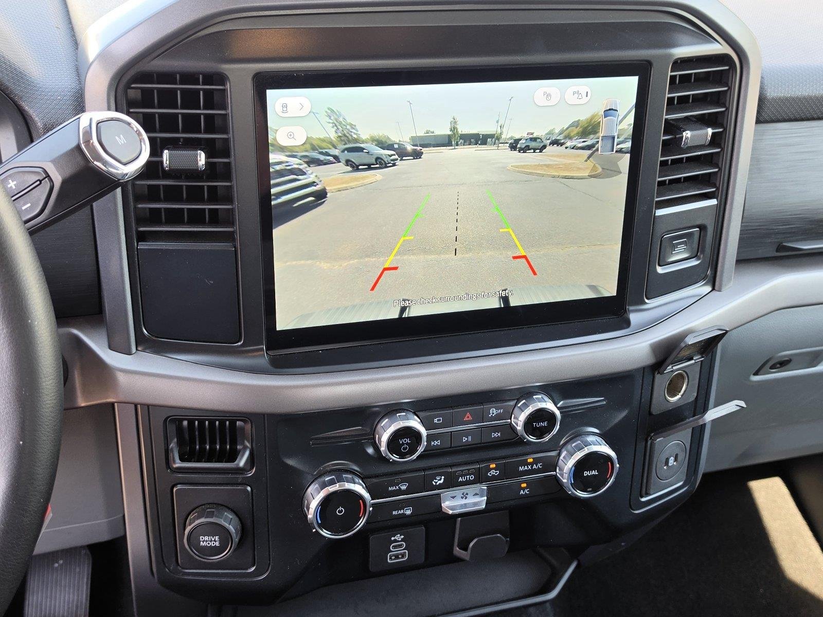 Used 2025  Ford XLT image 11