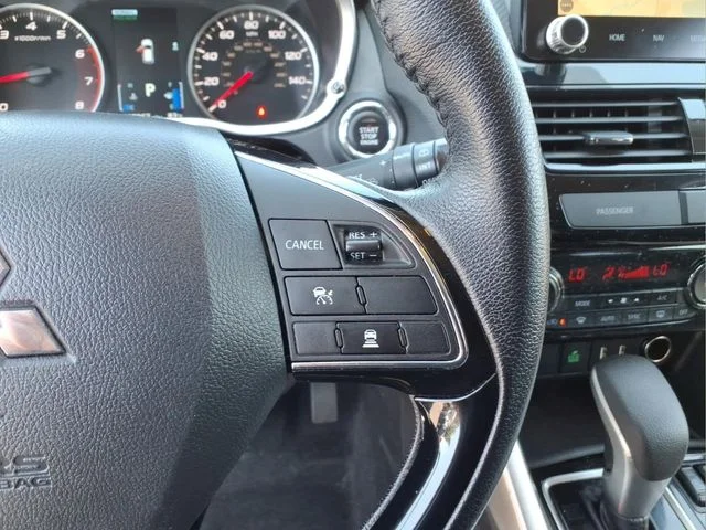 Used 2024 Black Mitsubishi SE image 19