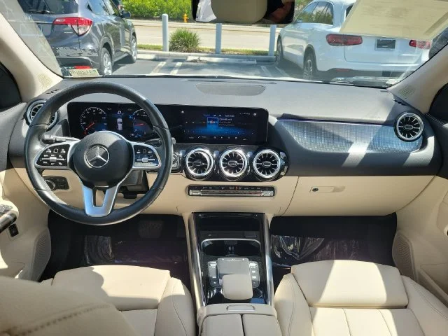 Used 2022  Mercedes-Benz GLA 250 image 14