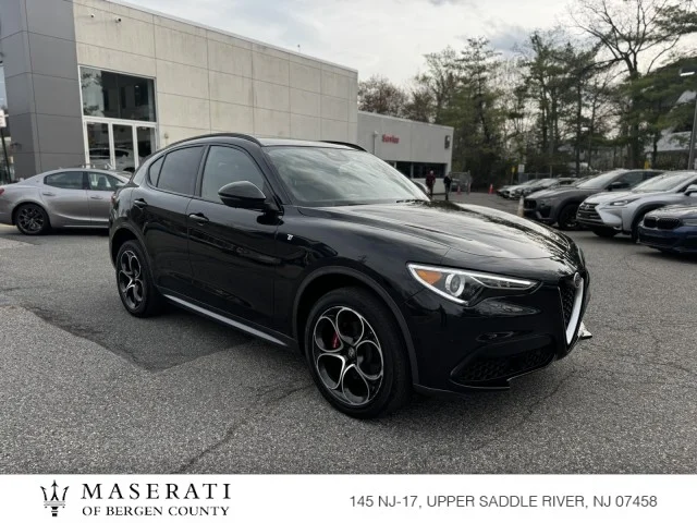 2023 Alfa Romeo Stelvio Ti AWD's photo