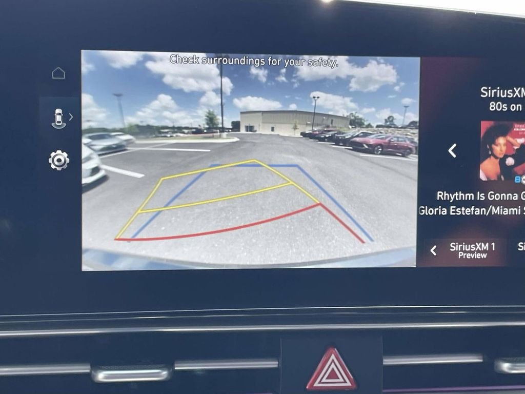 Used 2025 Gray Hyundai SEL Convenience image 15