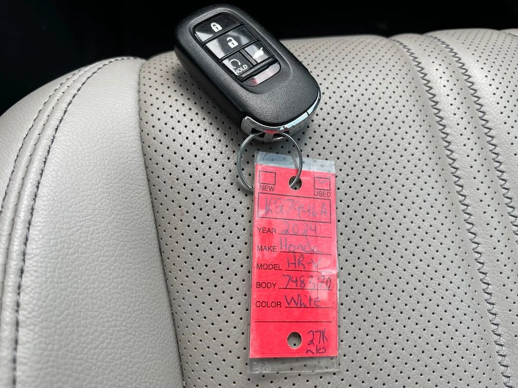 Used 2024  Honda EX-L image 27