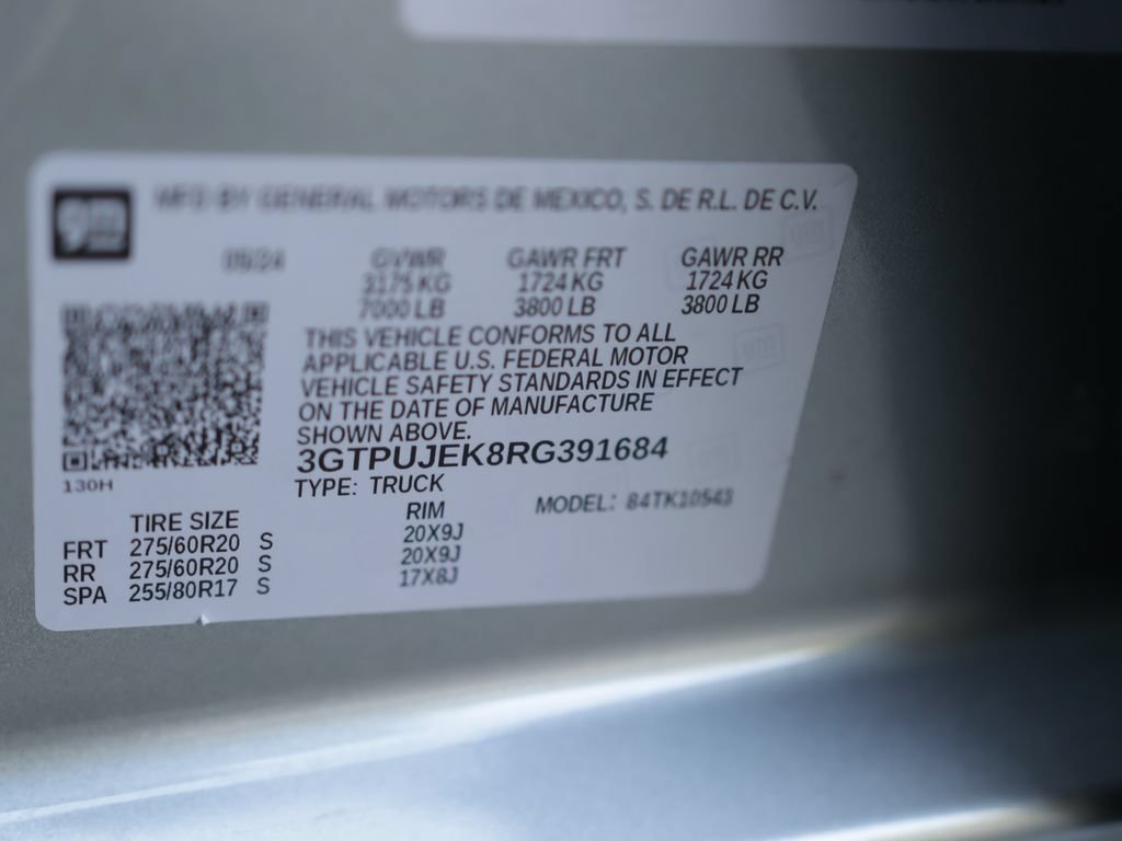 Used 2024 Sterling Metallic GMC Elevation image 38