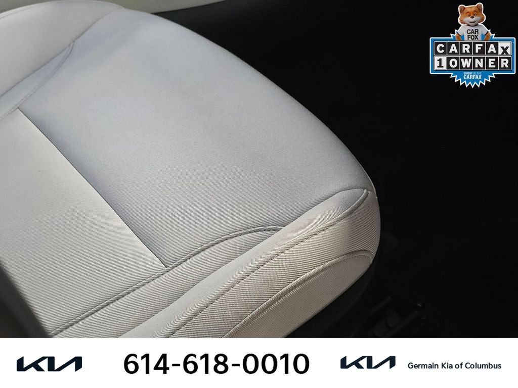 Used 2025 Black Hyundai SEL image 27