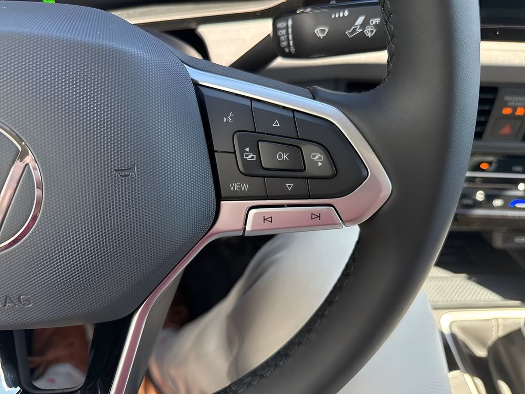 2025 Volkswagen Jetta SE - Photo 19