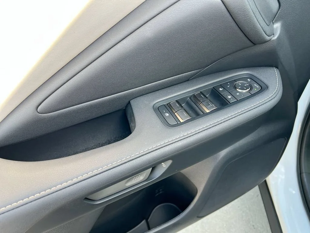Used 2026 Wind Chill Pearl Lexus 350 Premium image 11
