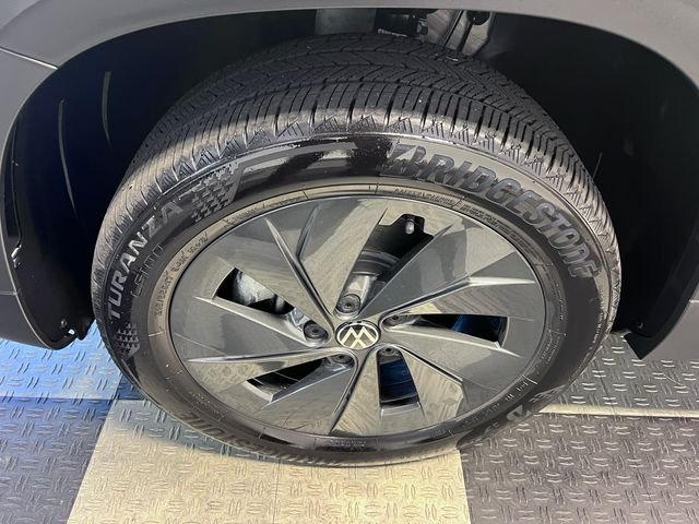 Certified Used 2025 White Volkswagen 1.5T S image 8