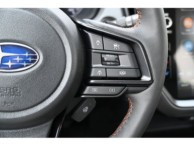 New 2026 CRYSTAL WHITE PEARL Subaru Limited image 30