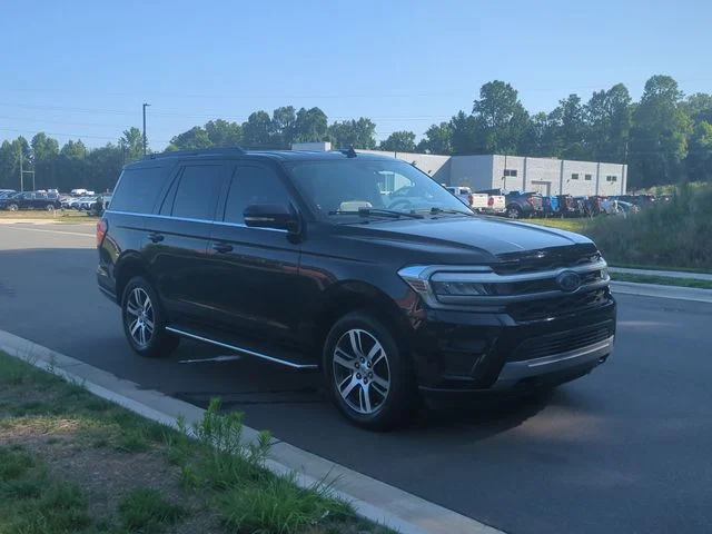 Used 2023 Black Ford XLT image 15