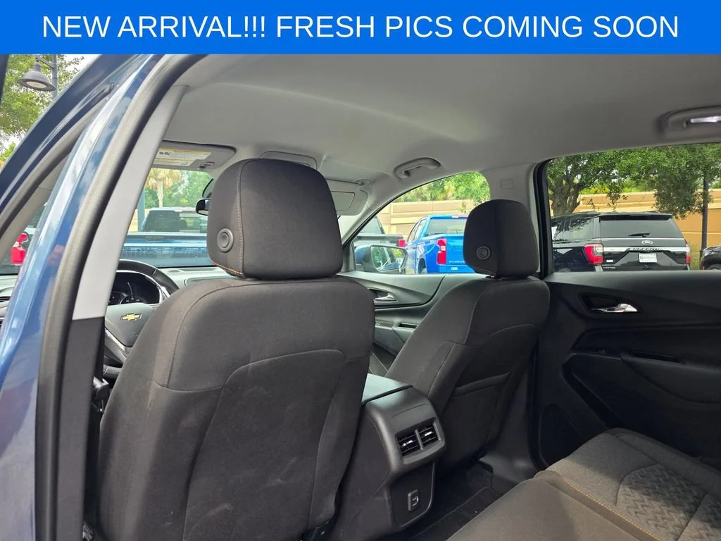 Used 2024 Lakeshore Blue Metallic Chevrolet LT image 12