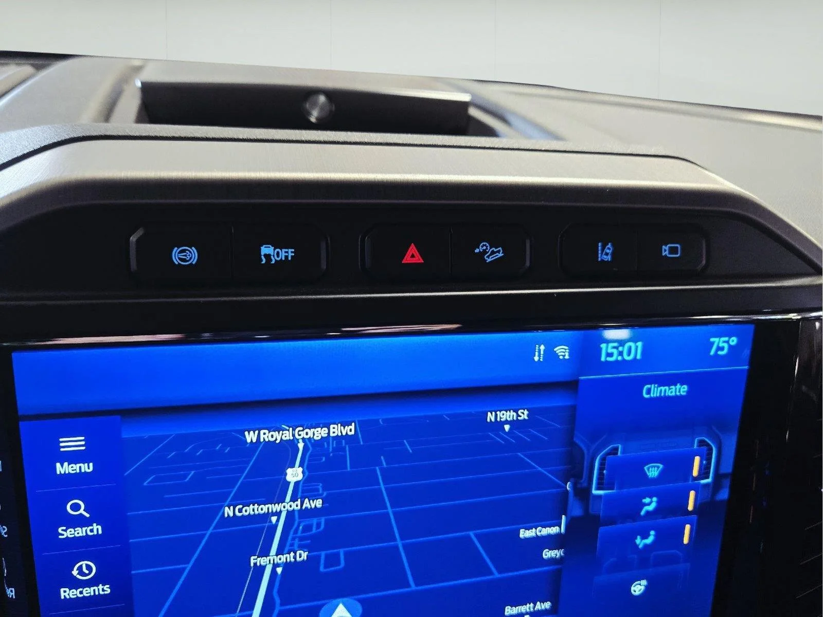 Used 2022 Star White Metallic Tri-Coat Ford Platinum image 44