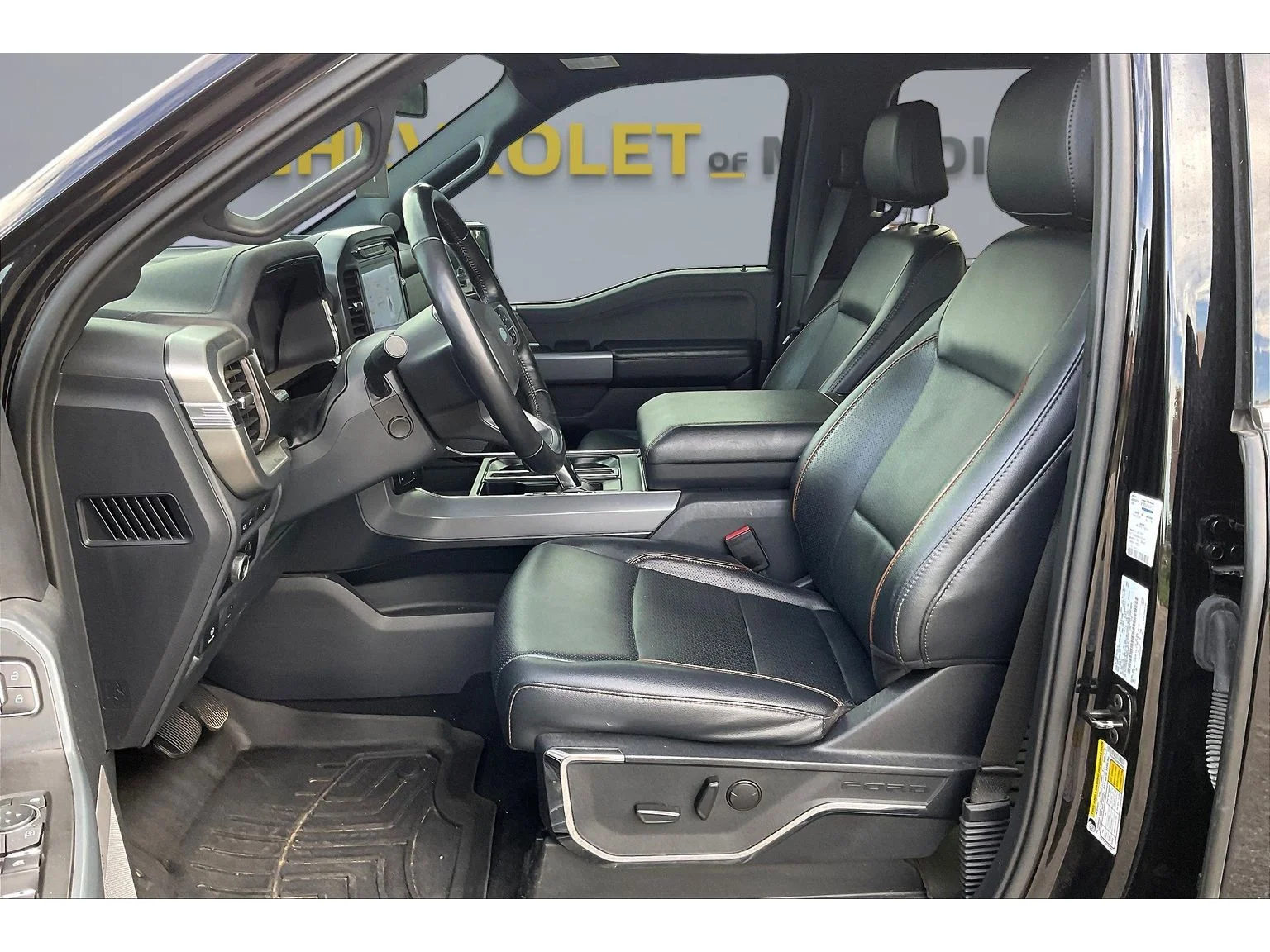Used 2024 Black Ford LARIAT image 17