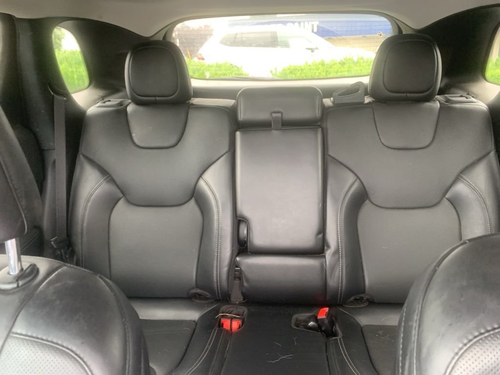 Used 2020 Light Brownstone Pearlcoat Jeep Latitude Plus image 25
