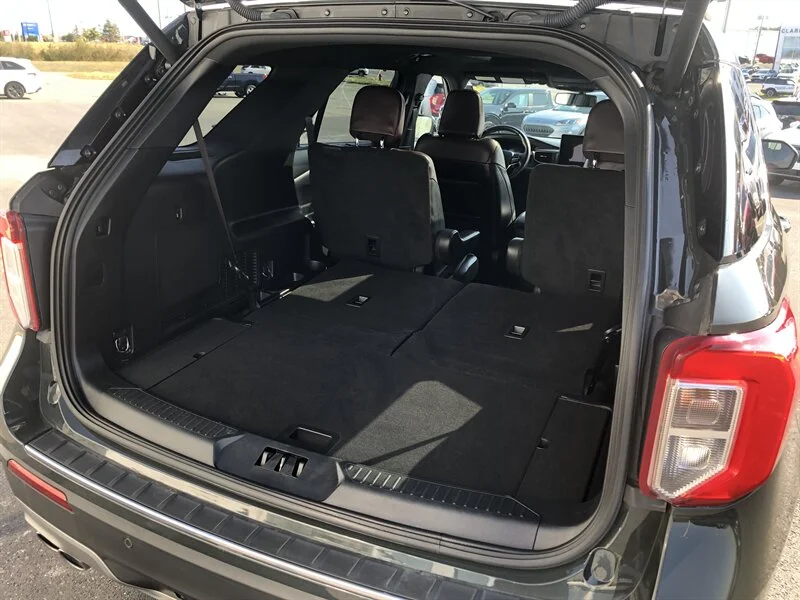 Used 2022 Grey Ford Platinum image 19