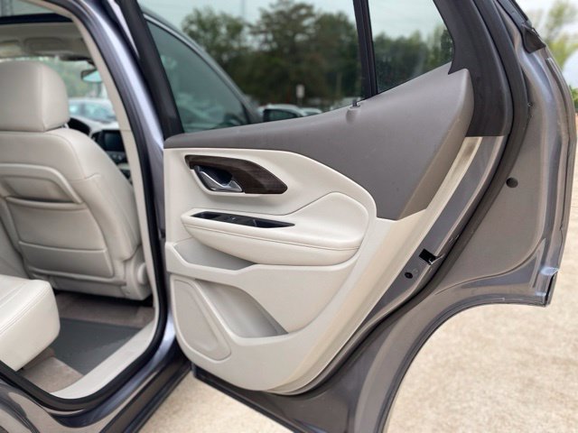 Used 2018 Gray GMC Denali image 15