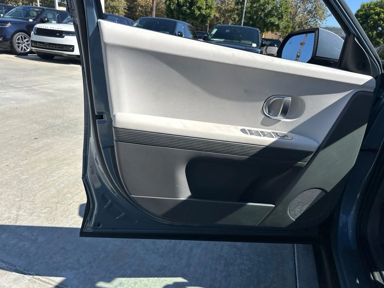 Used 2024 Lucid Blue Hyundai SEL image 9