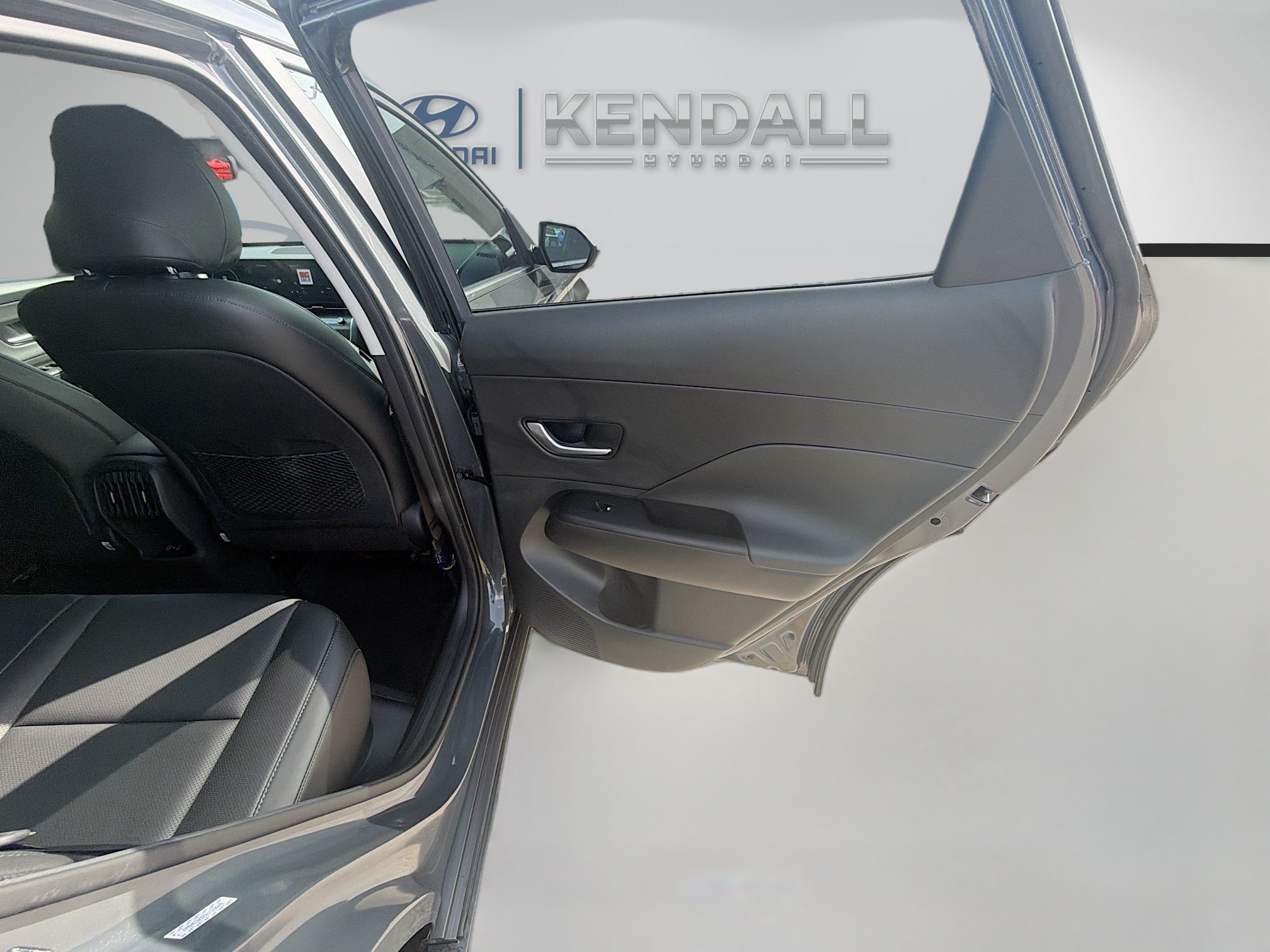Used 2024 Ecotronic Gray Pearl Hyundai Limited image 28