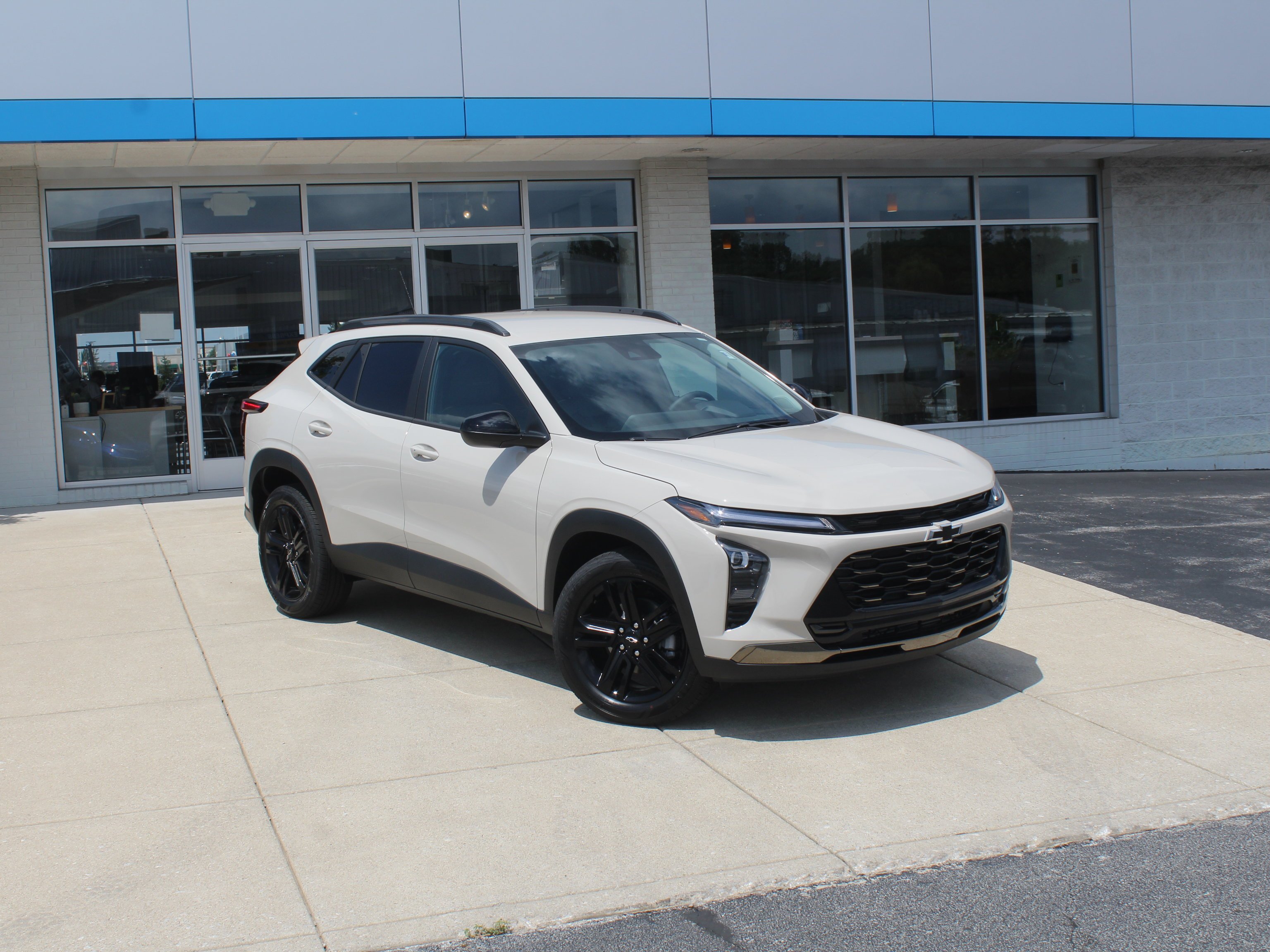 2026 Chevrolet Trax Activ - Photo 2