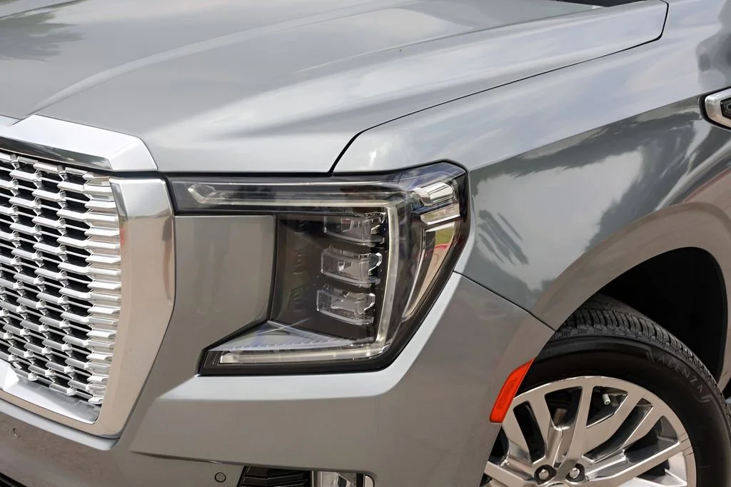 Used 2023 Sterling Metallic GMC Denali image 3