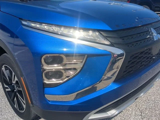 Certified Used 2024 Lightning Blue Metallic Mitsubishi SE image 10