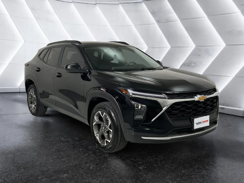 Used 2025 Black Chevrolet LT image 1