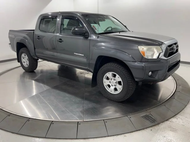 Used 2015 Magnetic Gray Metallic Toyota Base image 4
