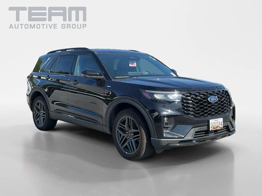 Used 2025 Black Ford ST-Line image 1