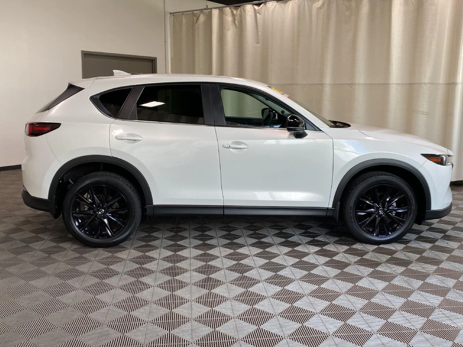 Used 2025 Rhodium White Metallic Mazda 2.5 S Carbon Edition image 2