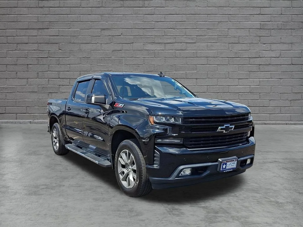 Used 2020 BLACK Chevrolet RST image 44