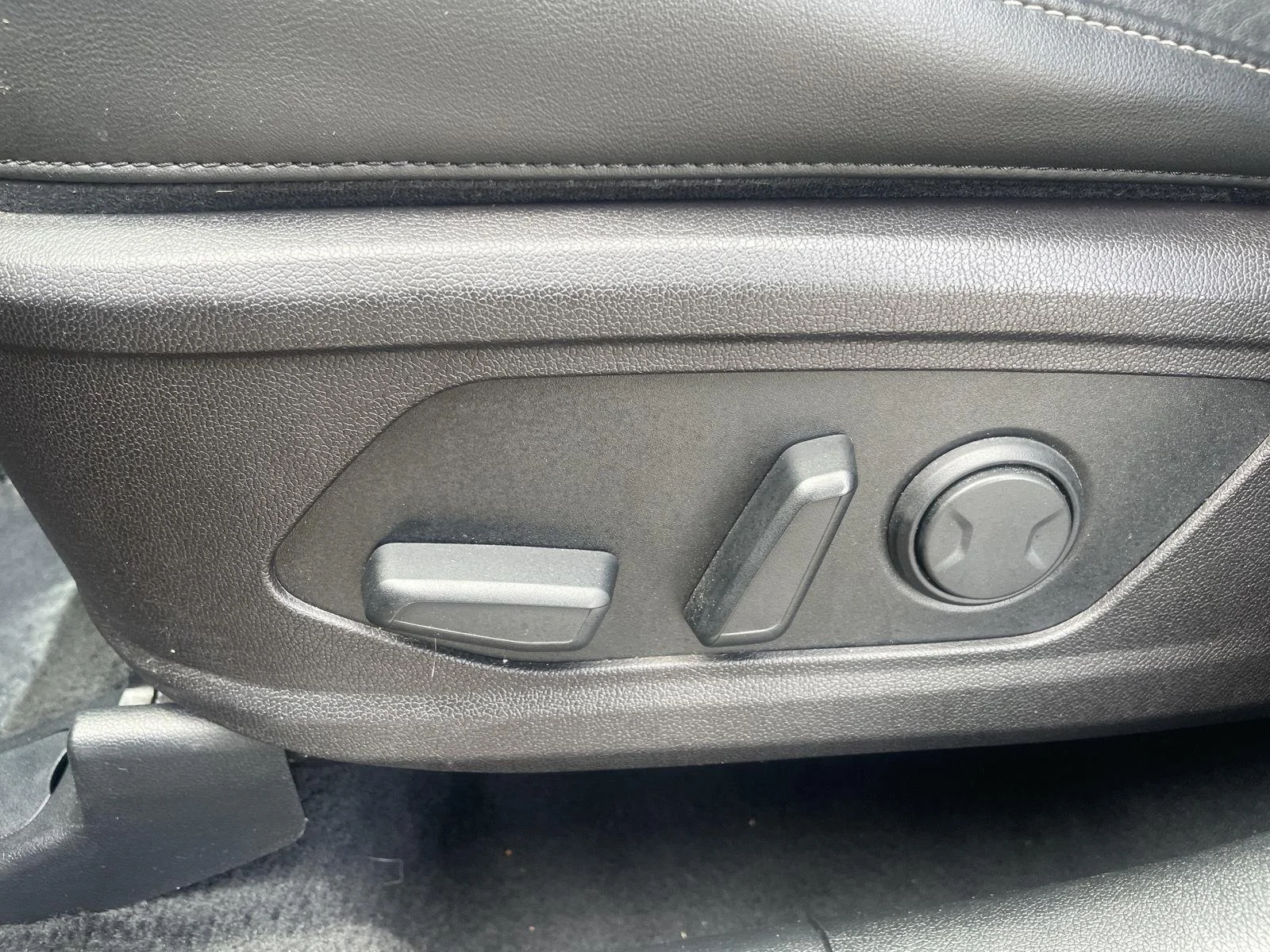 Used 2021 Aruba Green Kia EX image 13