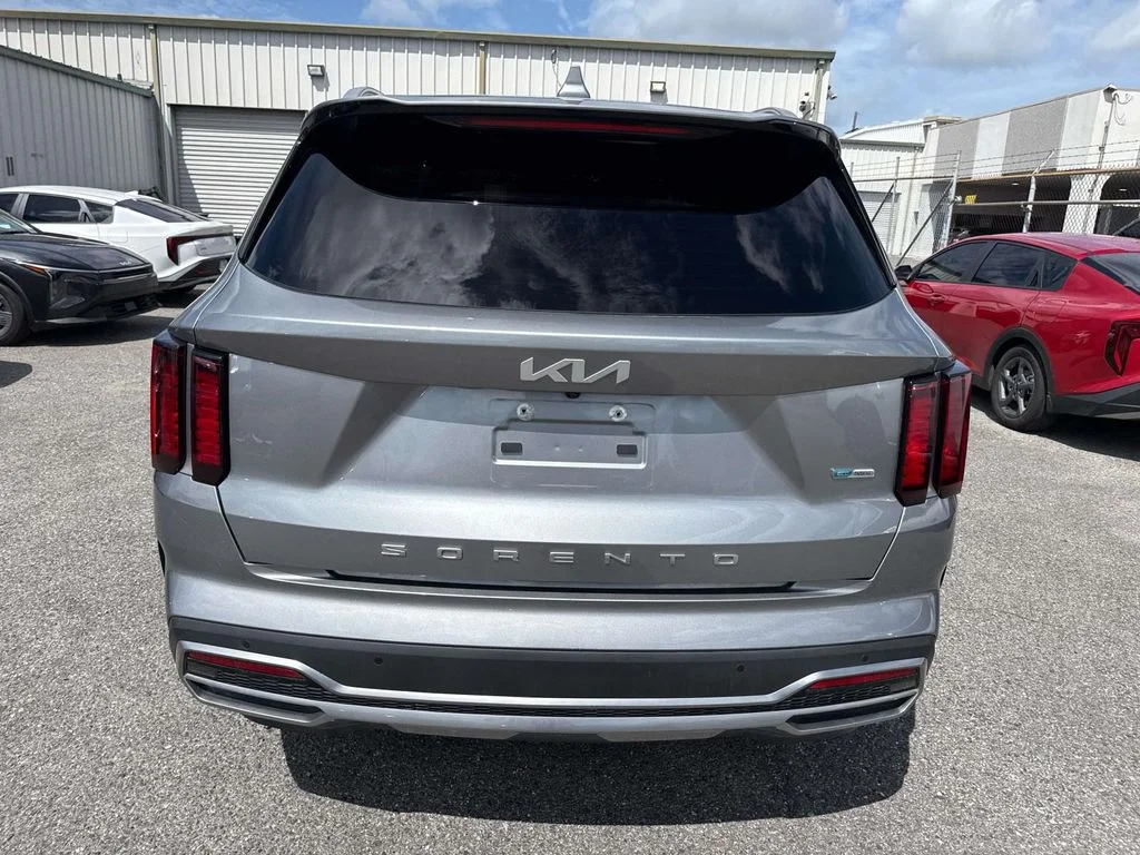Used 2022 Gray Kia S image 7