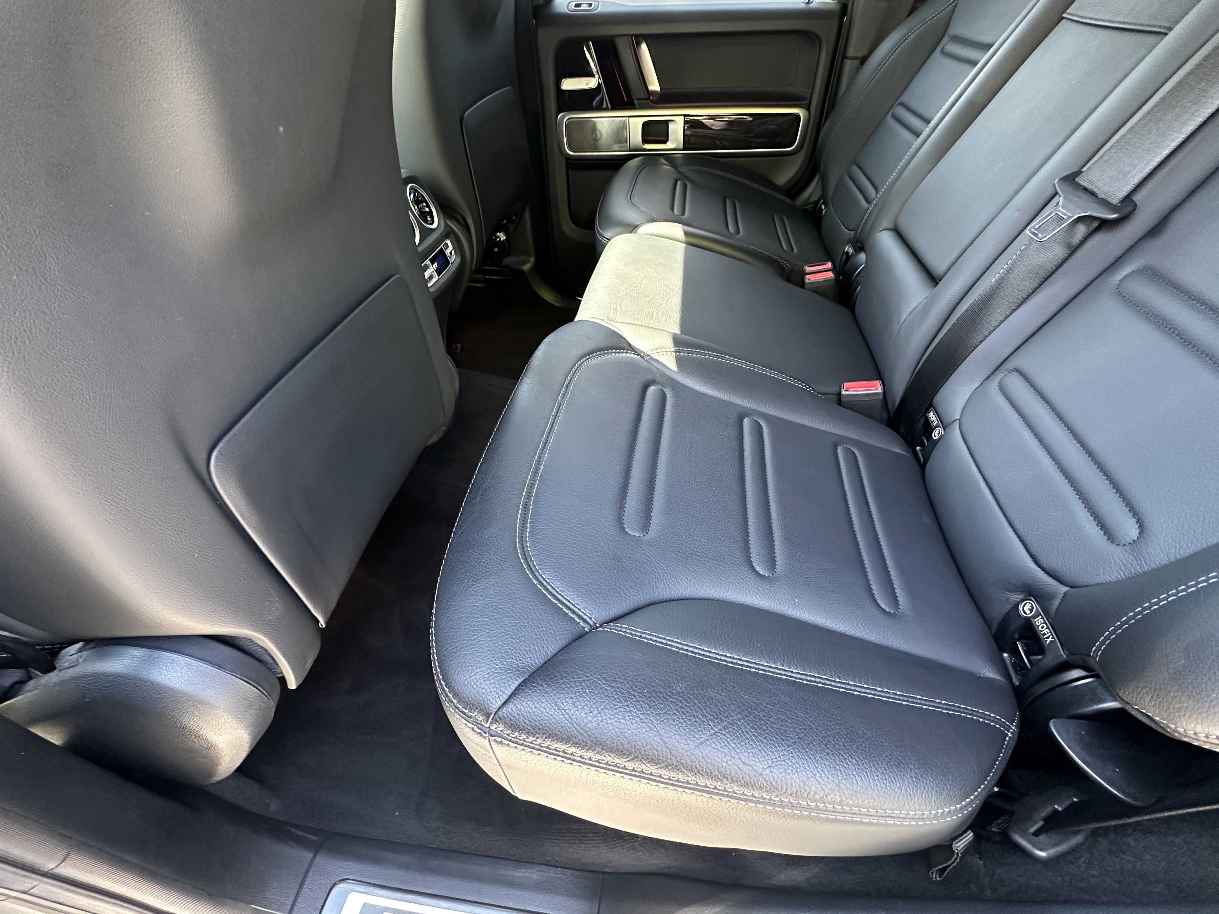 Used 2022 Platinum Magno Mercedes-Benz G 550 image 24