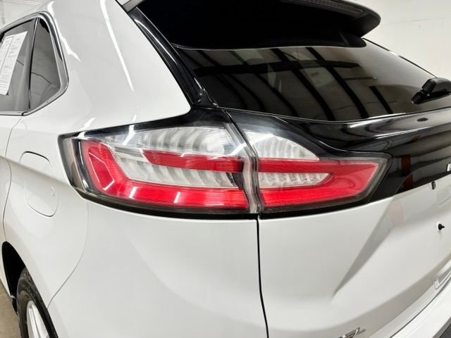 Used 2024 White Ford SEL image 8