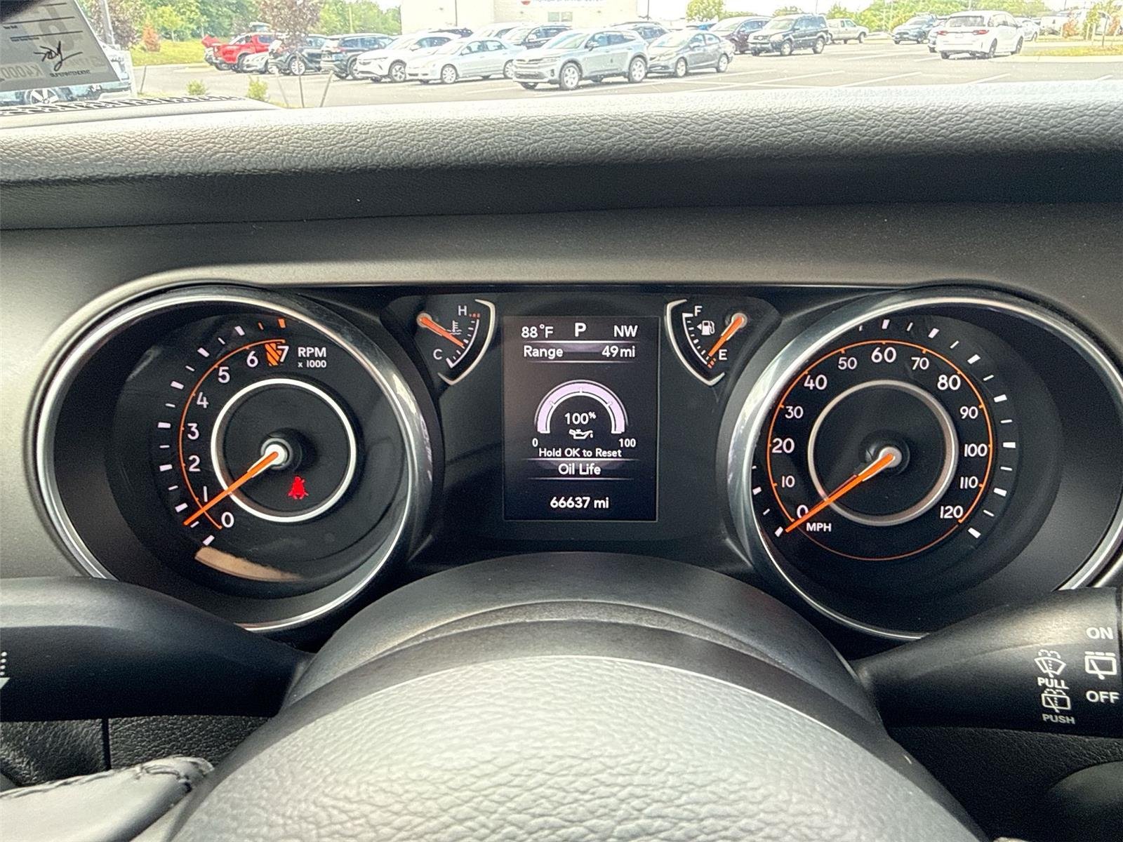 Used 2018 Granite Crystal Metallic Clearcoat Jeep Sport S image 29