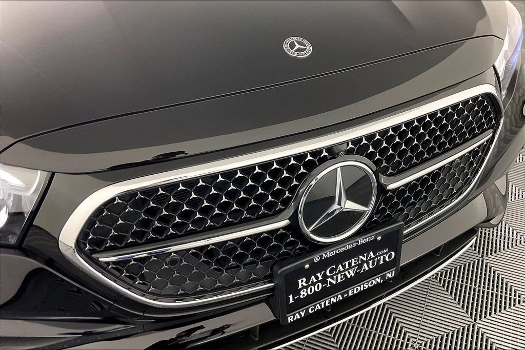 2025 Mercedes-Benz E-Class E350 - Photo 22