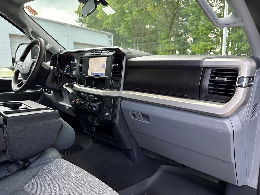 Used 2024 Blue Metallic Ford XLT image 24