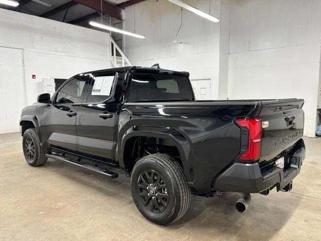 Used 2025 BLACK Toyota  image 5