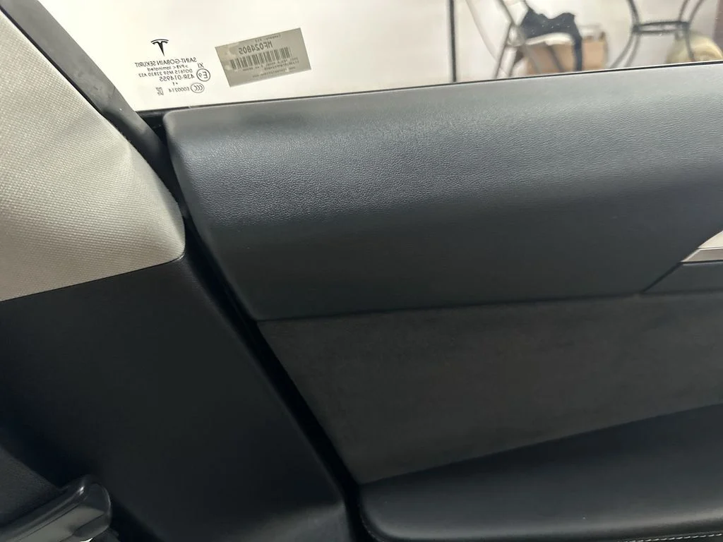 Used 2021  Tesla Performance image 13