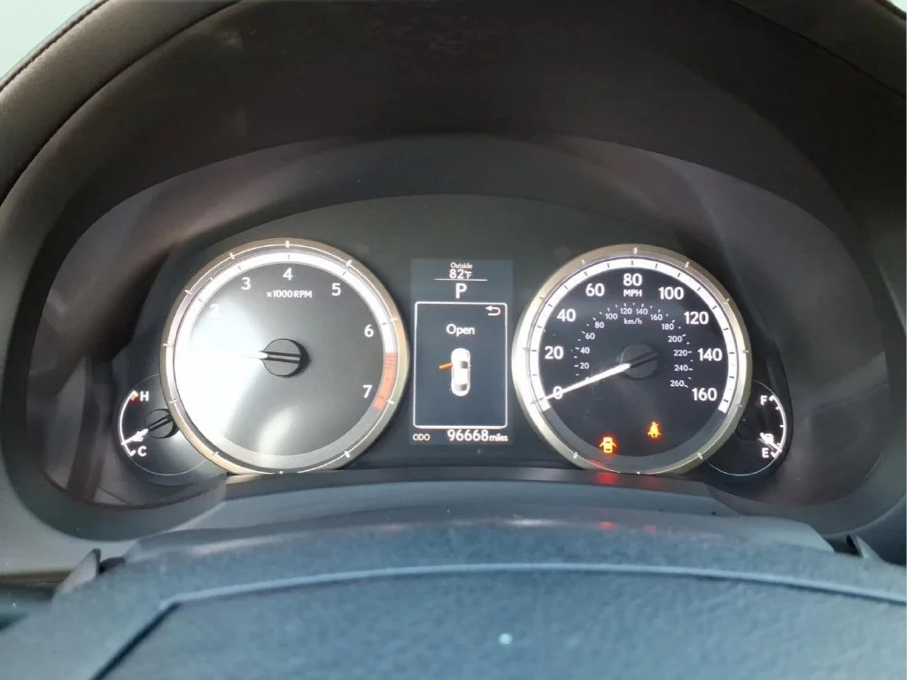 Used 2017 White Lexus 300 image 17