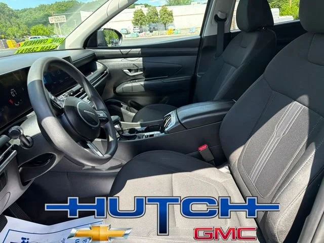 Used 2025 Gray Hyundai SEL image 21
