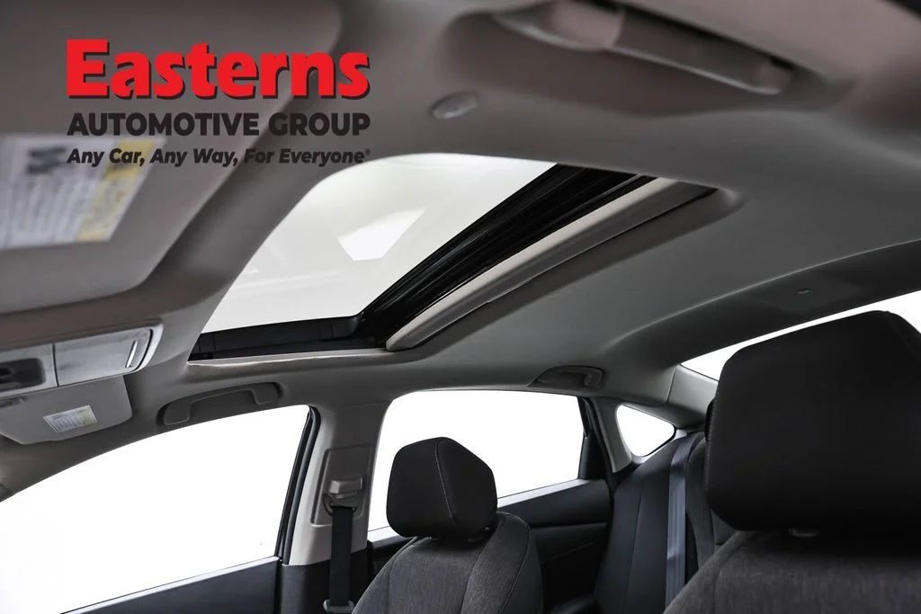 Used 2025 Black Honda SE image 33