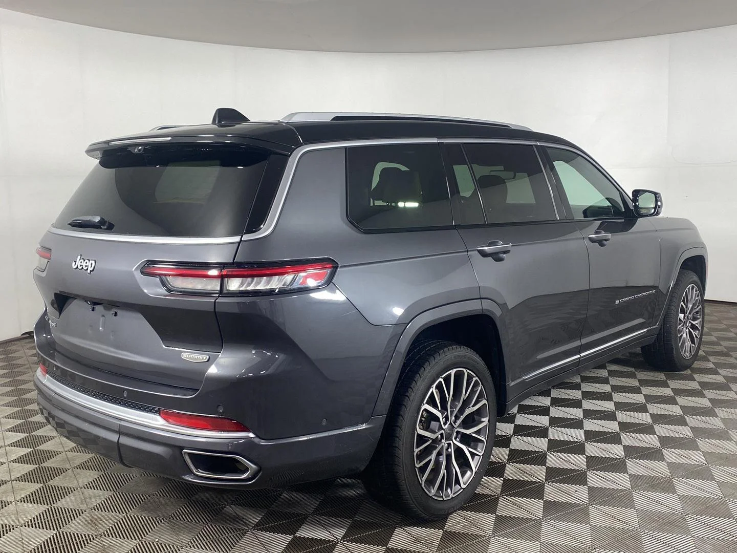 Used 2021 Baltic Gray Metallic Clearcoat Jeep Summit Reserve image 3