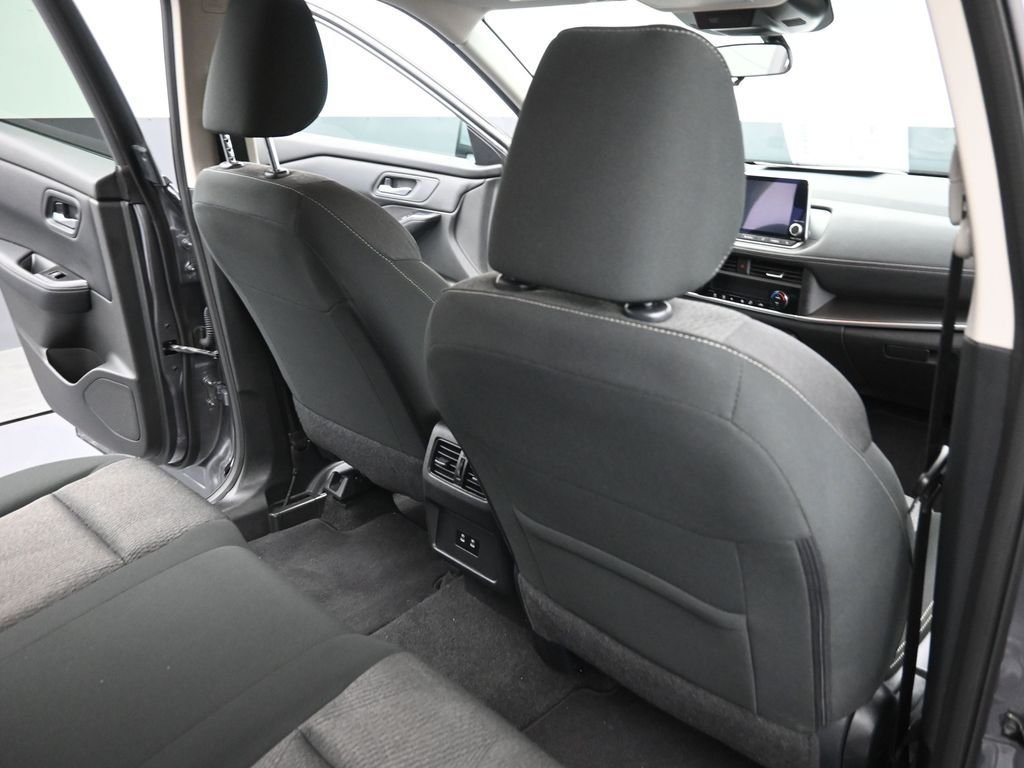Used 2025 Gray Nissan SV image 10