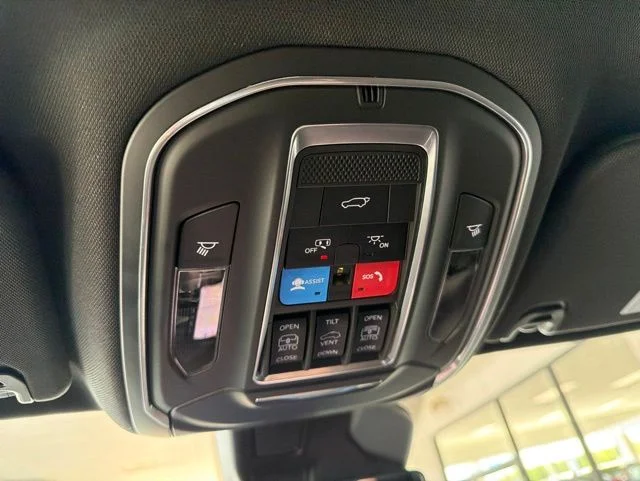 New 2026 Silver Zynith Jeep Limited Reserve image 24