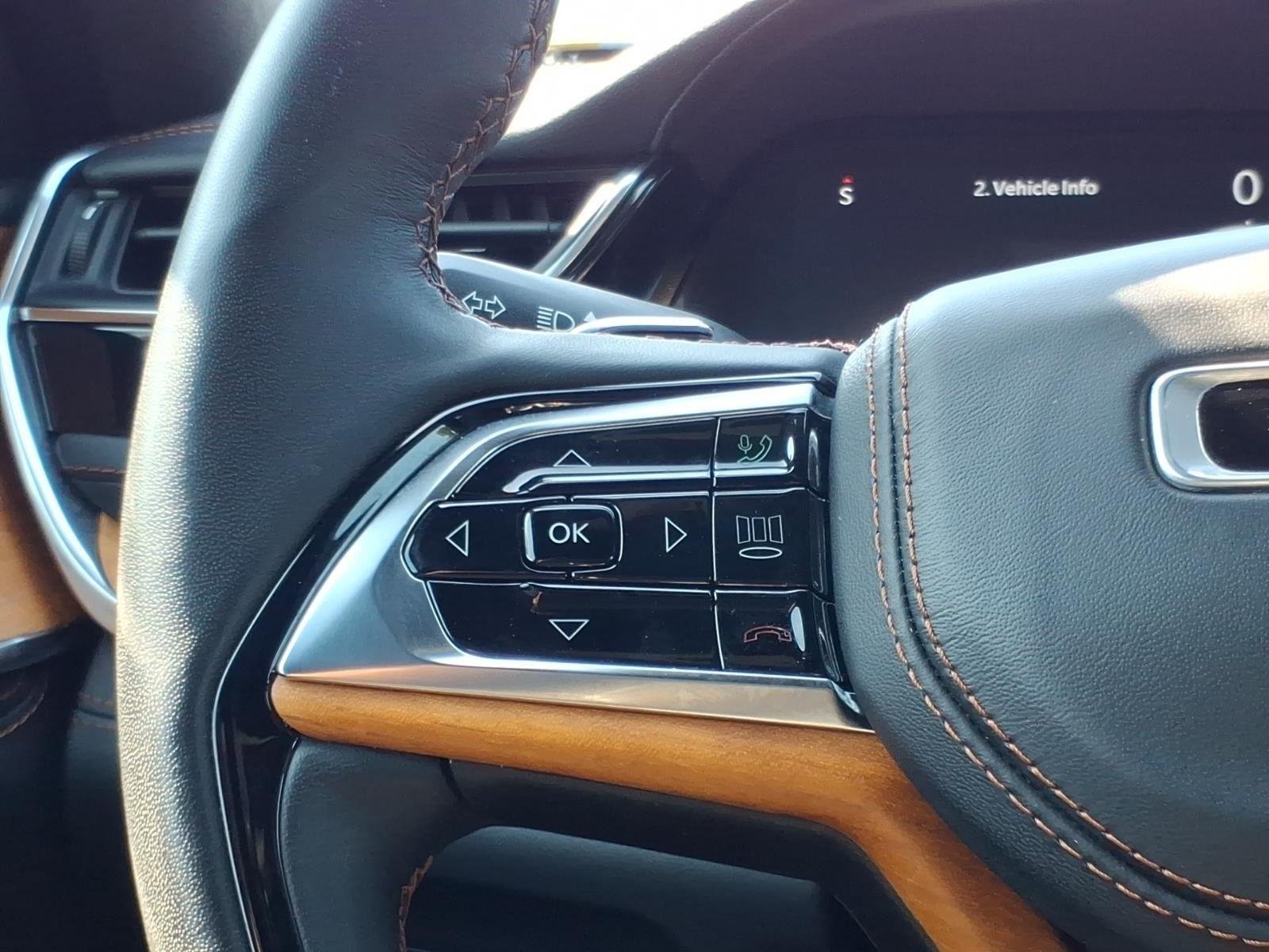 Used 2024 Diamond Black Crystal Pearlcoat Jeep Summit Reserve image 28