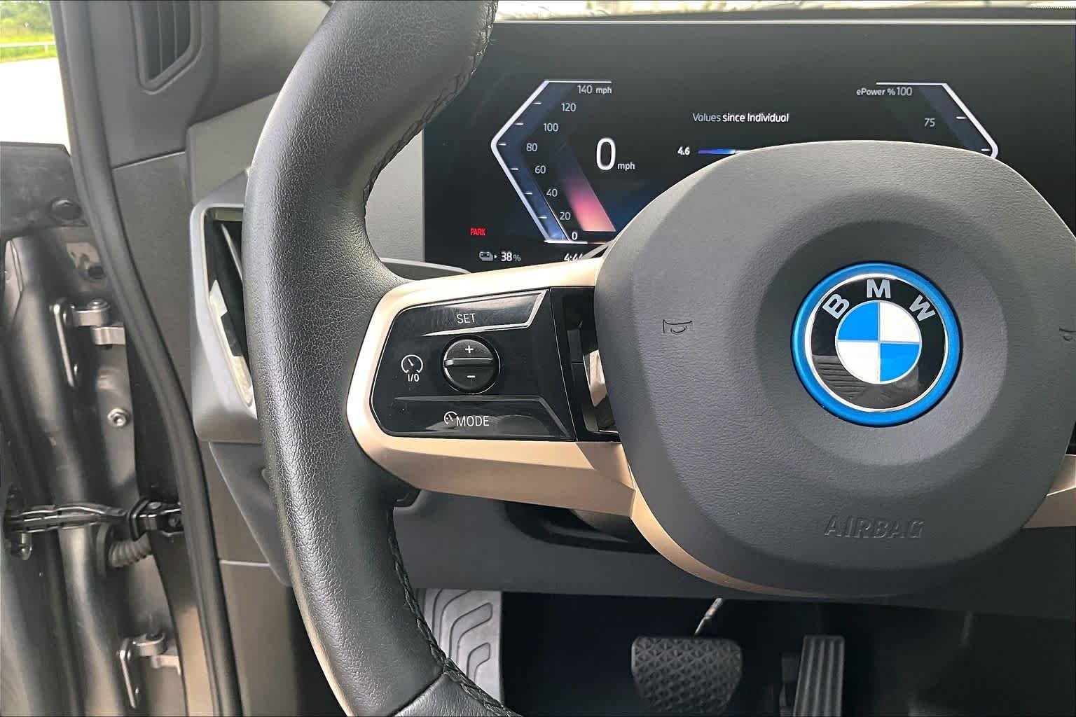 Used 2024 Oxide Grey Metallic BMW xDrive50 image 21