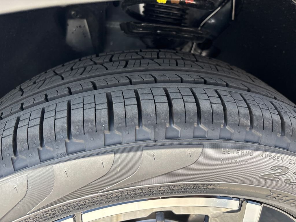 New 2026 Platinum Gray Metallic Volkswagen 2.0T SE image 29
