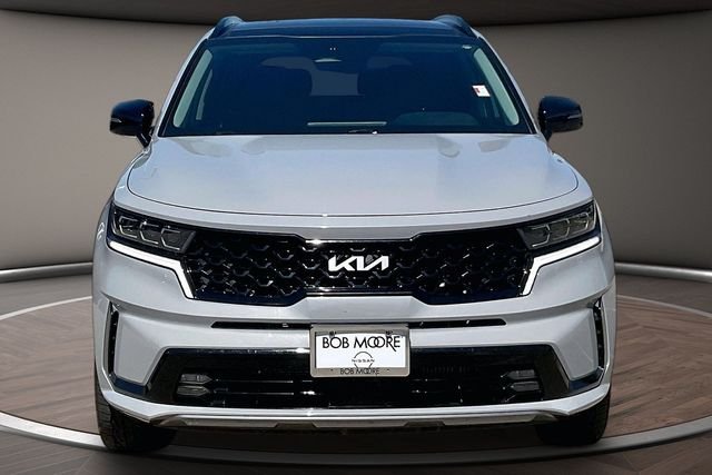 Used 2023 Gray Kia SX image 3
