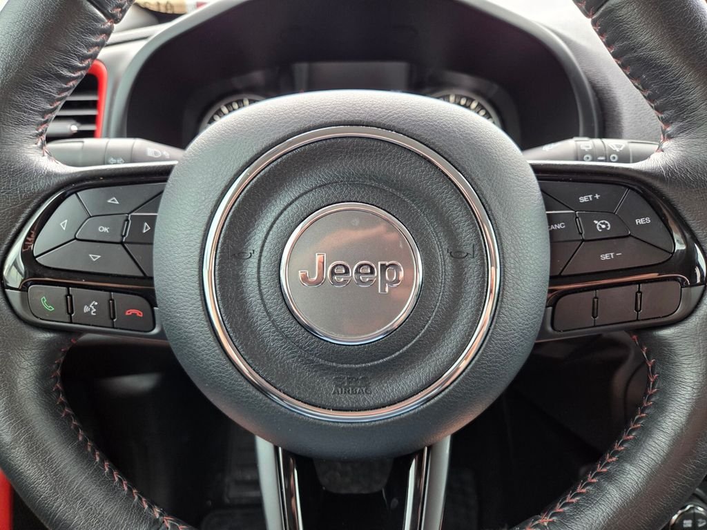 Used 2022 Black Jeep Trailhawk image 31